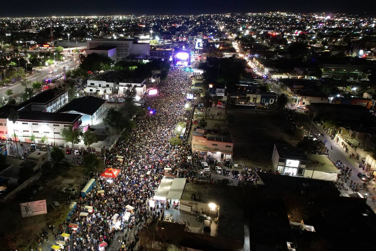 Ante multitud en Fiestas del Pitic ampliaron cierre de calles