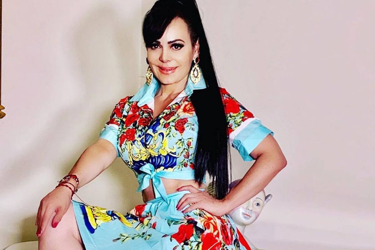 Maribel Guardia da el ejemplo con los cubre bocas