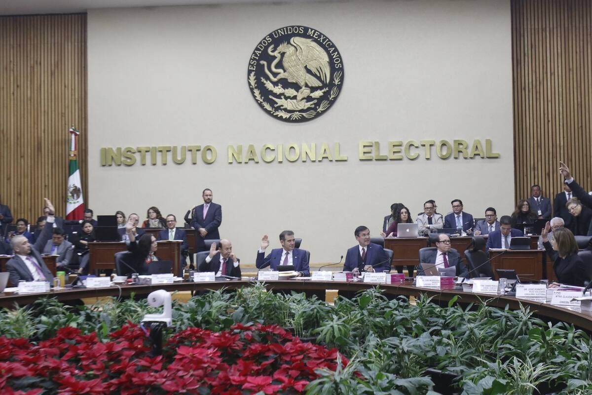 Falso que desde Presidencia haya presiones para evitar registro de México Libre: Consejero del INE