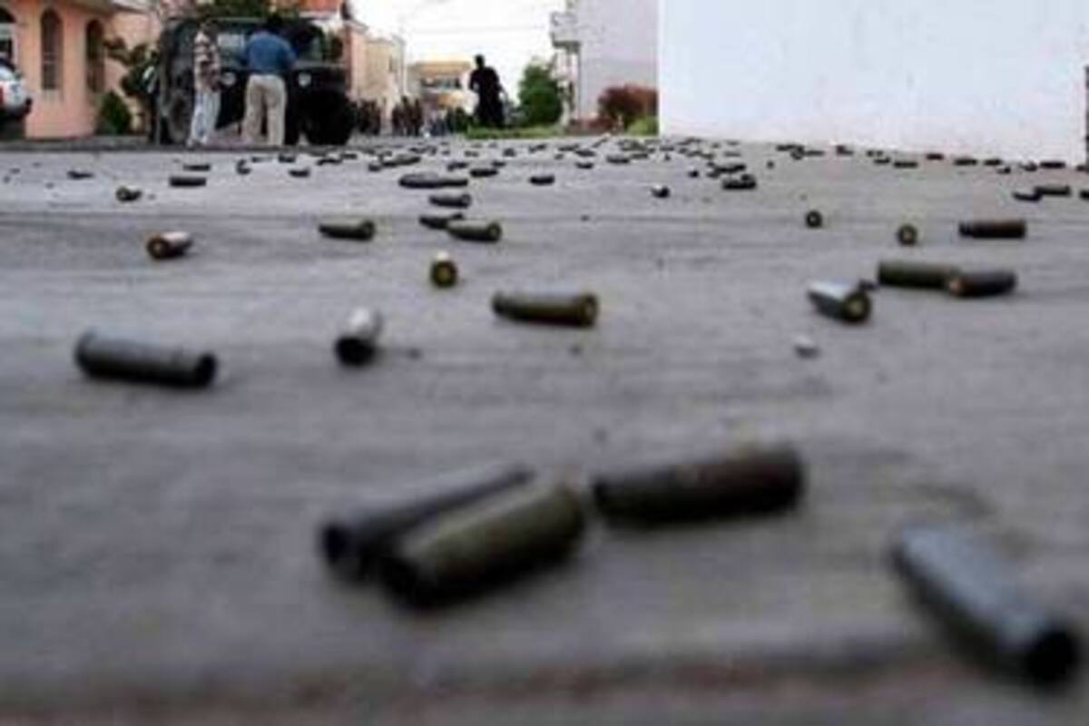 Balacera interrumpe ceremonia de graduación en Oaxaca; se reporta un muerto