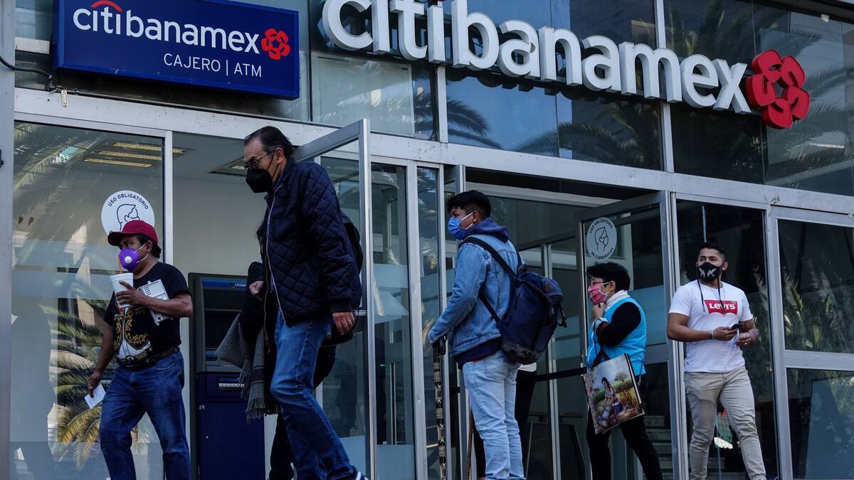 Oferta de Grupo México por Banamex se suma a la negociación con Fernando Chico Pardo, mientras Citi analiza posibles aprobaciones regulatorias y riesgos de la transacción