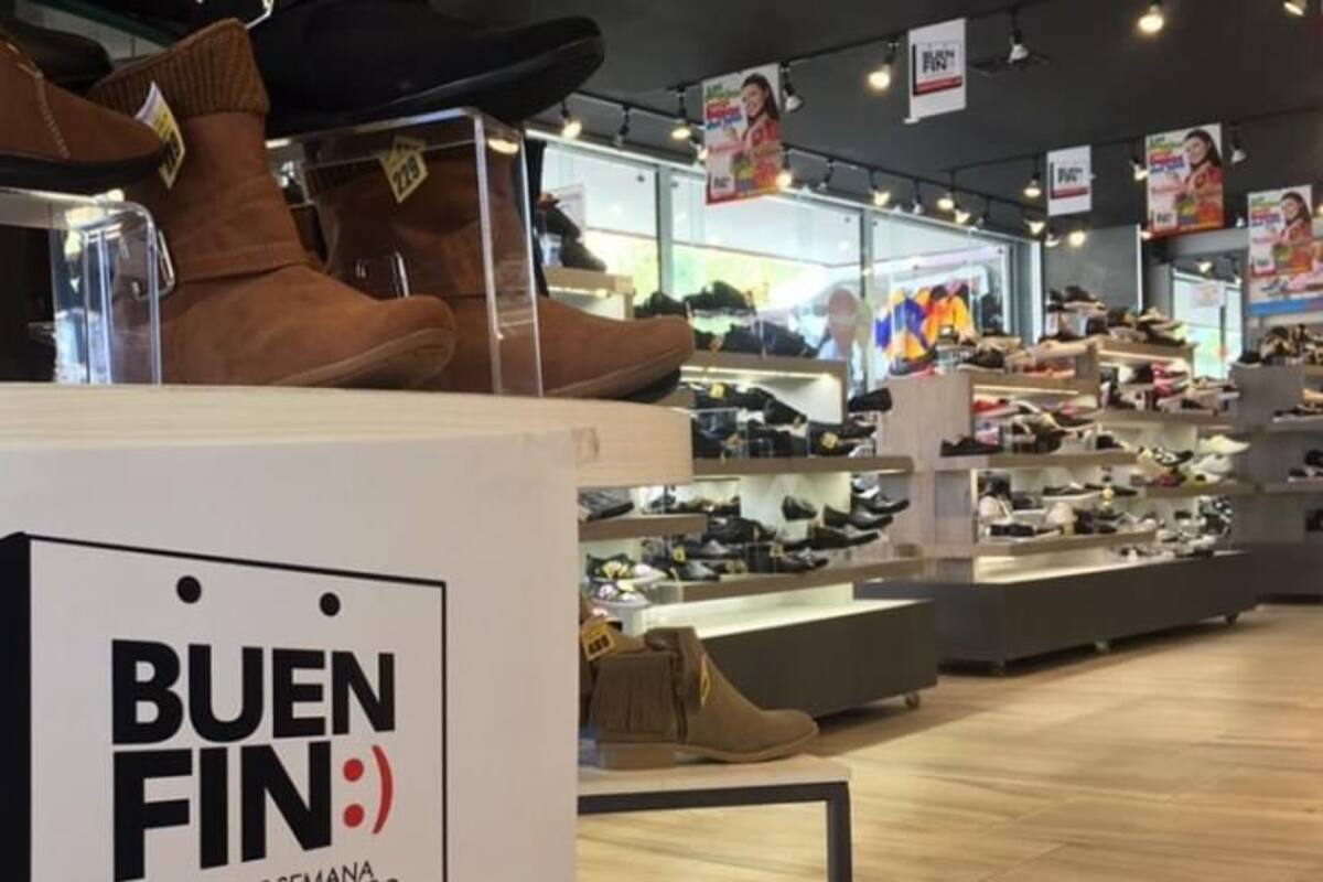 Consumidores inician en octubre compras para Navidad