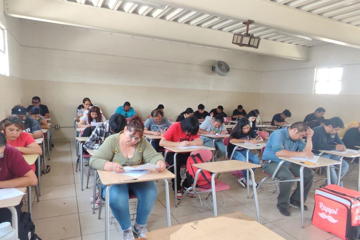 Preparatoria abierta, opción flexible para estudiar y trabajar en BC