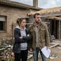 Una pareja contrató a un albañil para ampliar su casa y terminó con la vivienda en ruinas y arrestada por acoso tras intentar localizar al trabajador que los denunció, por lo que ahora el responsable deberá pagarles una indemnización superior a los dos millones de pesos
