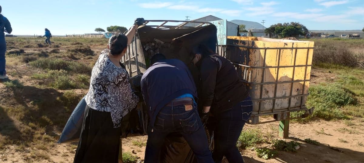 Durante la limpieza se recolectaron aproximadamente 200 kilos de basura. Foto: Cortesía