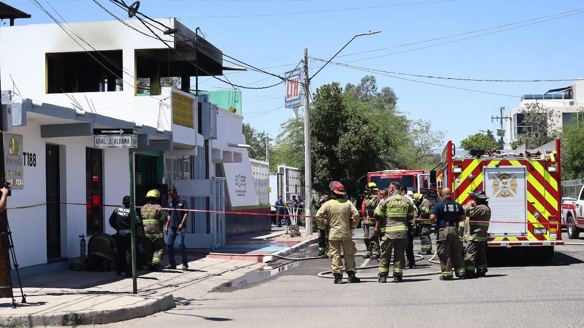 Muere mujer mayor al incendiarse casa en Hermosillo; rescatan con vida a perro