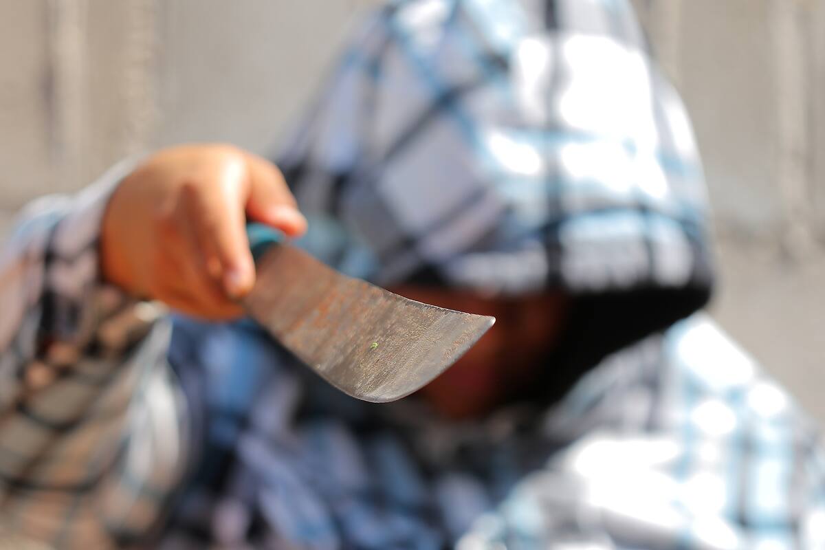 Joven se resiste al asalto y es herido con un machete en Poblado Miguel Alemán