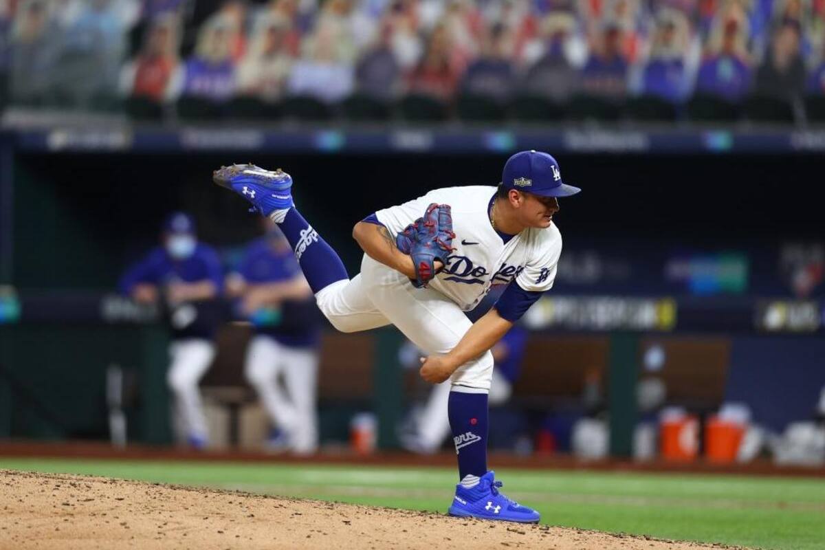 Julio Urías y Víctor González serán la tercera dupla mexicana en jugar la Serie Mundial