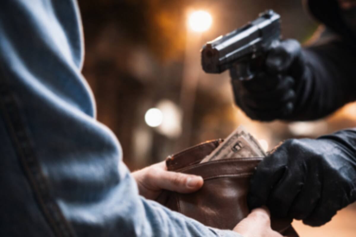 Sentenciado a más de tres años de prisión por robo con violencia