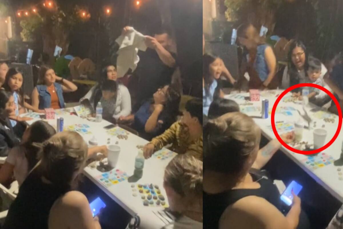 Durante un juego de lotería, un joven asusta a su familia al ponerles un sapo en la mesa
