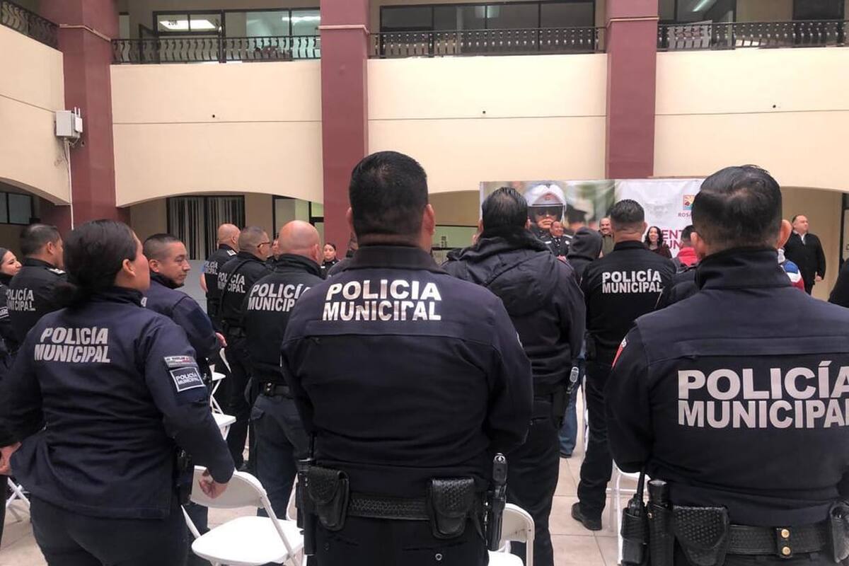 Se resisten policías por cambio al IMSS