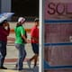 Mexicali después del verano: el calor también dañó fachadas, anuncios, autos y árboles