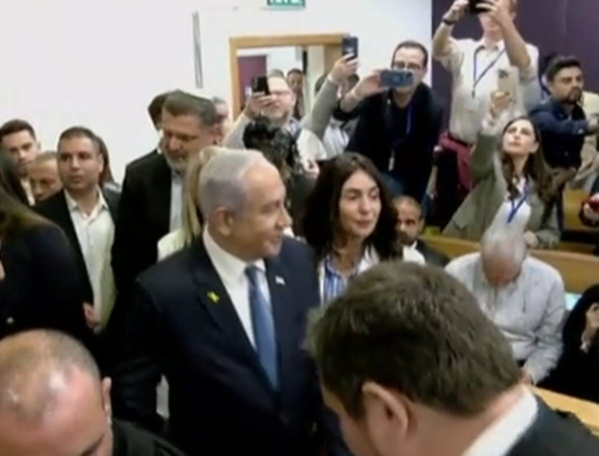 Netanyahu llegando a testificar. / BBC.