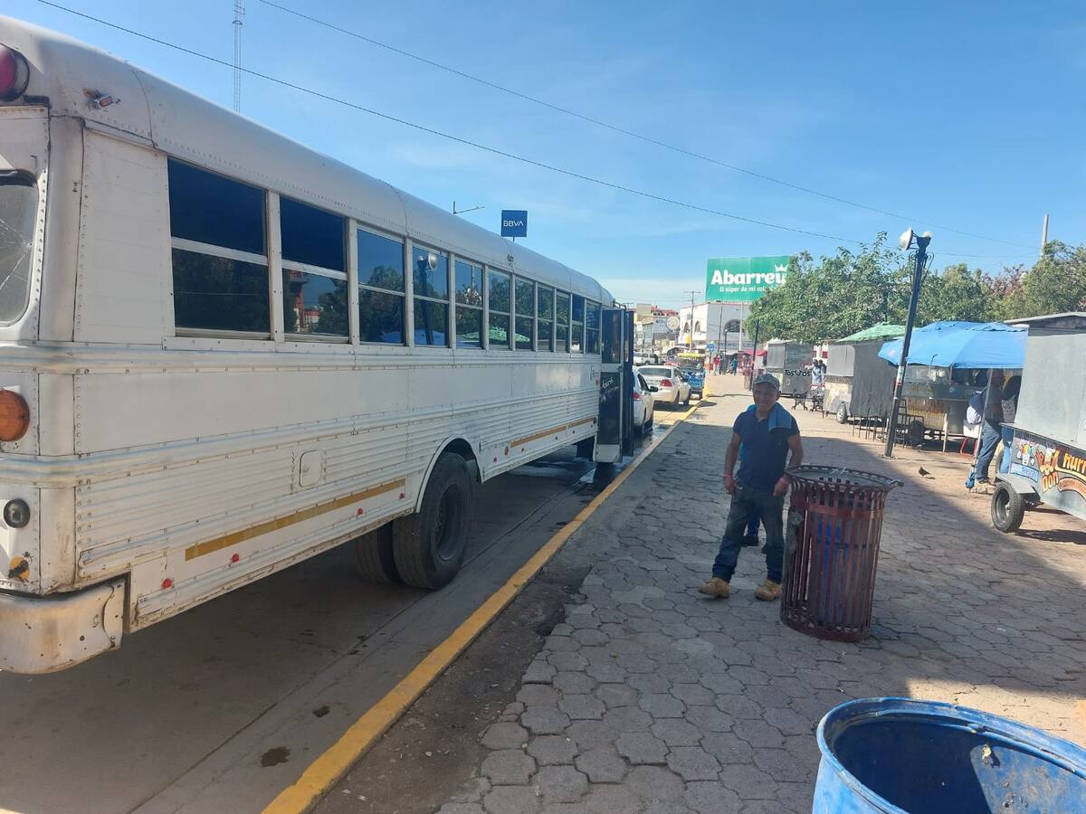 Muchos usuarios se quejan por la tardanza de los camiones.
