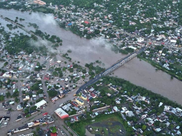 “¡Nuestros compañeros no son un número más!”: estudiantes de la UV convocan megamarcha en memoria de víctimas de las inundaciones en Veracruz