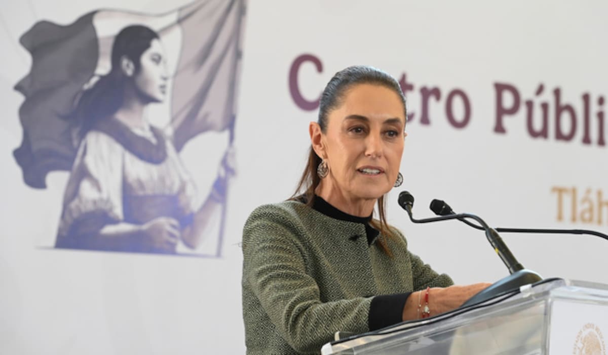 Tláhuac, Ciudad de México, México, 6 de noviembre de 2025.
La doctora Claudia Sheinbaum Pardo, presidenta Constitucional de los Estados Unidos Mexicanos pone en marcha Centro Público de Formación en Inteligencia Artificial. La acompañan: Sofia Pérez Gasque Muslera, directora general de la Asociación Mexicana de la Industria de Información; Angélica Cajero Martínez, directora del Instituto Tecnilógico de Tláhuac; Ramón Jiménez López, director general del Tecnológico Nacional de México; Mario Delgado Carrillo, secretario de Educación Pública; Clara Marina Brugada Molina, jefa de Gobierno de Ciudad de México; José Antonio Peña Merino, secretario de la Agencia de Transformación Digital y Telecomunicaciones; Rosaura Ruiz Gutiérrez, secretaria de Ciencia, Humanidades, Tecnología e Innovación; Arturo Reyes Sandoval, director general del Instituto Politécnico Nacional; Altagracia Gómez Sierra, coordinadora del Consejo Asesor de Desarrollo Económico Regional y Relocalización de Empresas y Araceli Berenice Hernández Calderón, alcaldesa en Tláhuac.
Foto: Saúl López / Presidencia