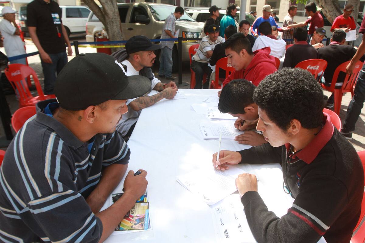 Desisten empresas en contratar migrantes extranjeros: INM BC