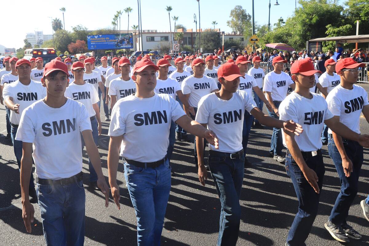 Reconocen en SMN a los conscriptos sobresalientes