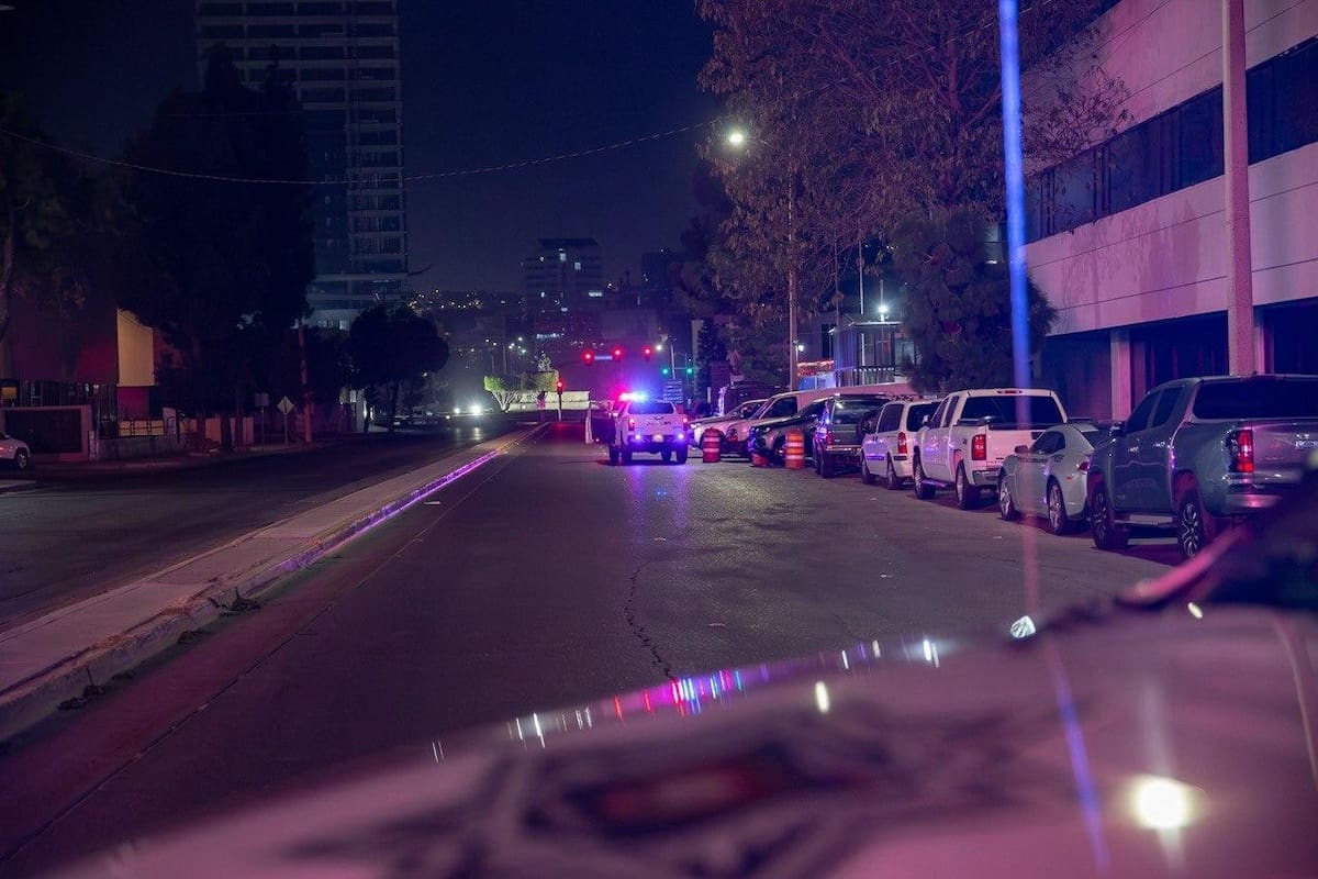 Autoridades cerraron la circulación vehicular sobre el bulevar General Abelardo L. Rodríguez. Foto: Border Zoom