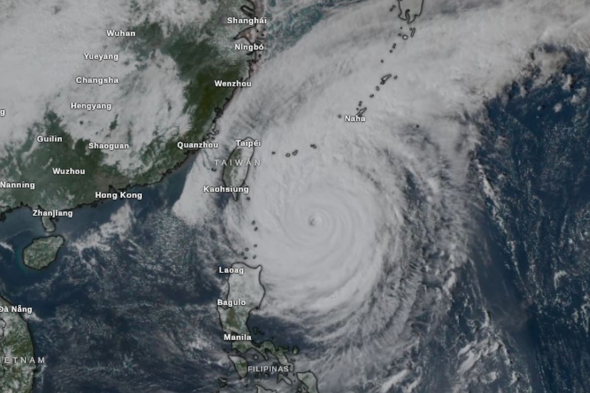 El supertifón Champi se convierte en el ciclón tropical más poderoso del planeta y alcanza la categoría 5