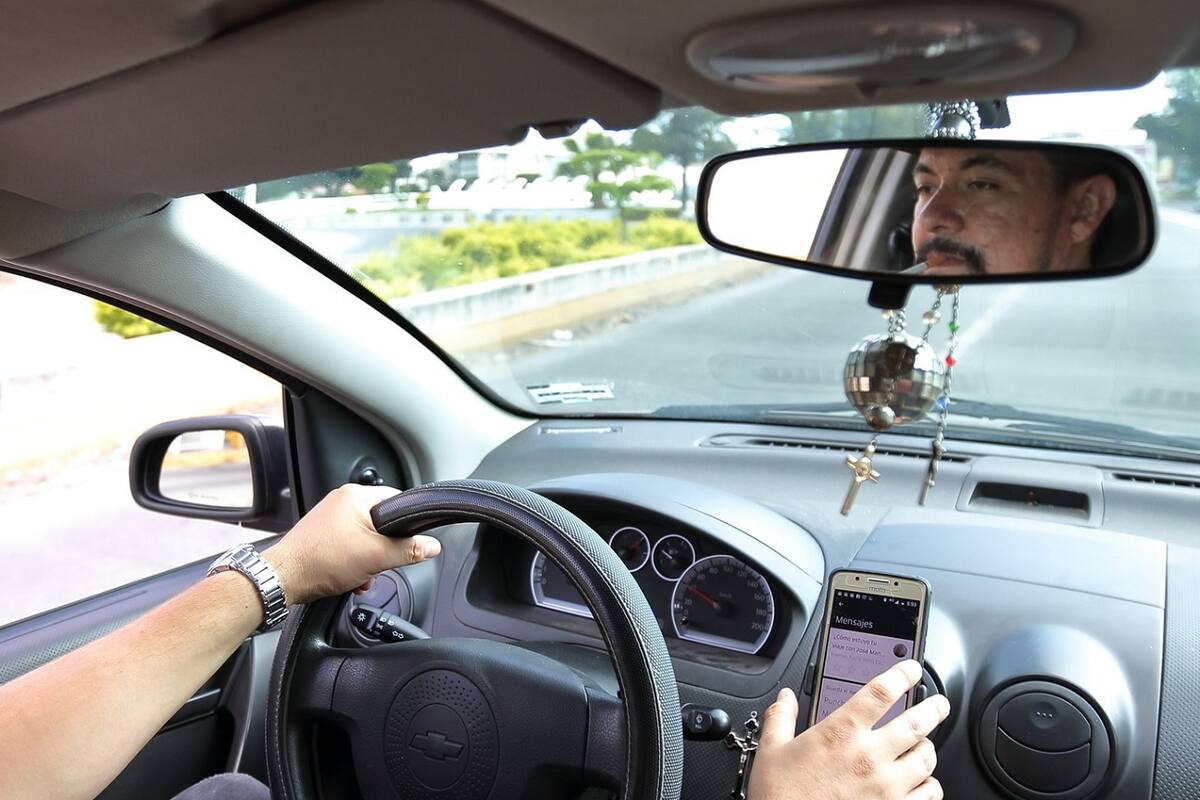 Rechazan choferes de plataforma iniciativa para portar distintivos