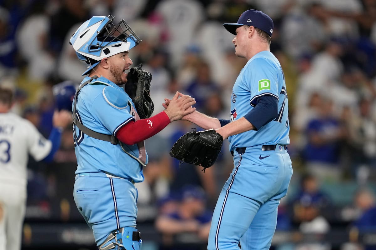 Kirk se va de 4-0 en el juego 4 de la Serie Mundial