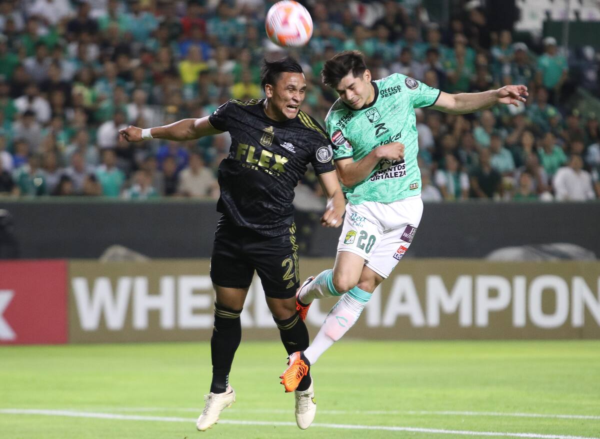 Alvarado ganó una Concacaf con el León. Foto: EFE/Luis Ramírez