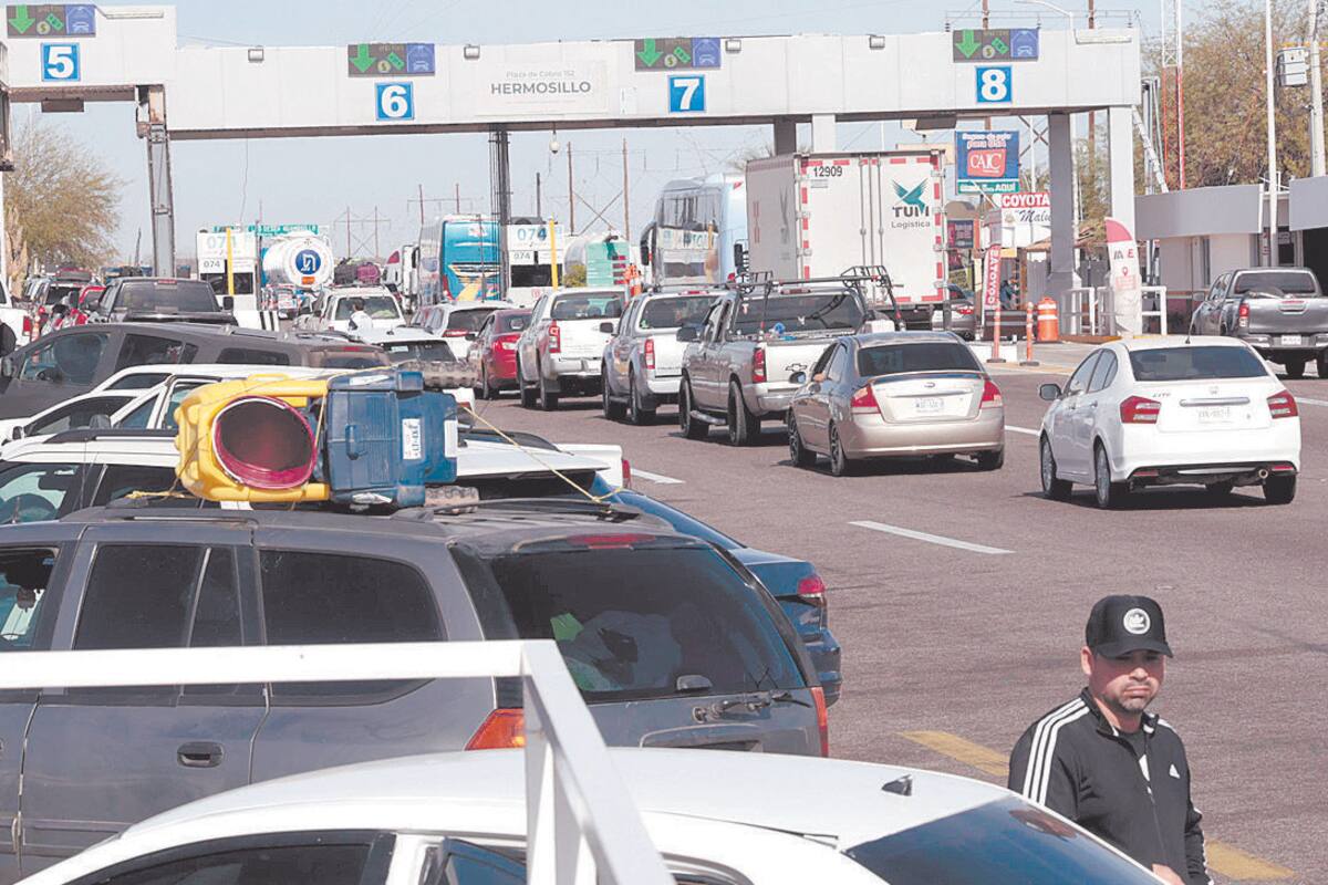 Aumenta flujo de paisanos en carreteras de Sonora