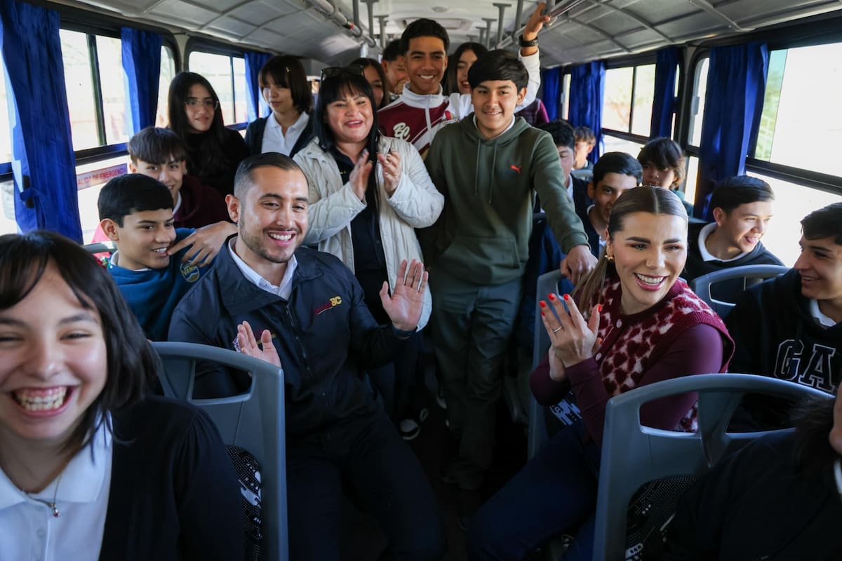 Invita Marina a jóvenes a usar transporte gratis