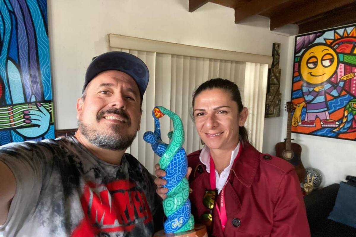 Trofeo del Tour Mundial de Volibol Playero fue creado por el artista Jaime Carbó