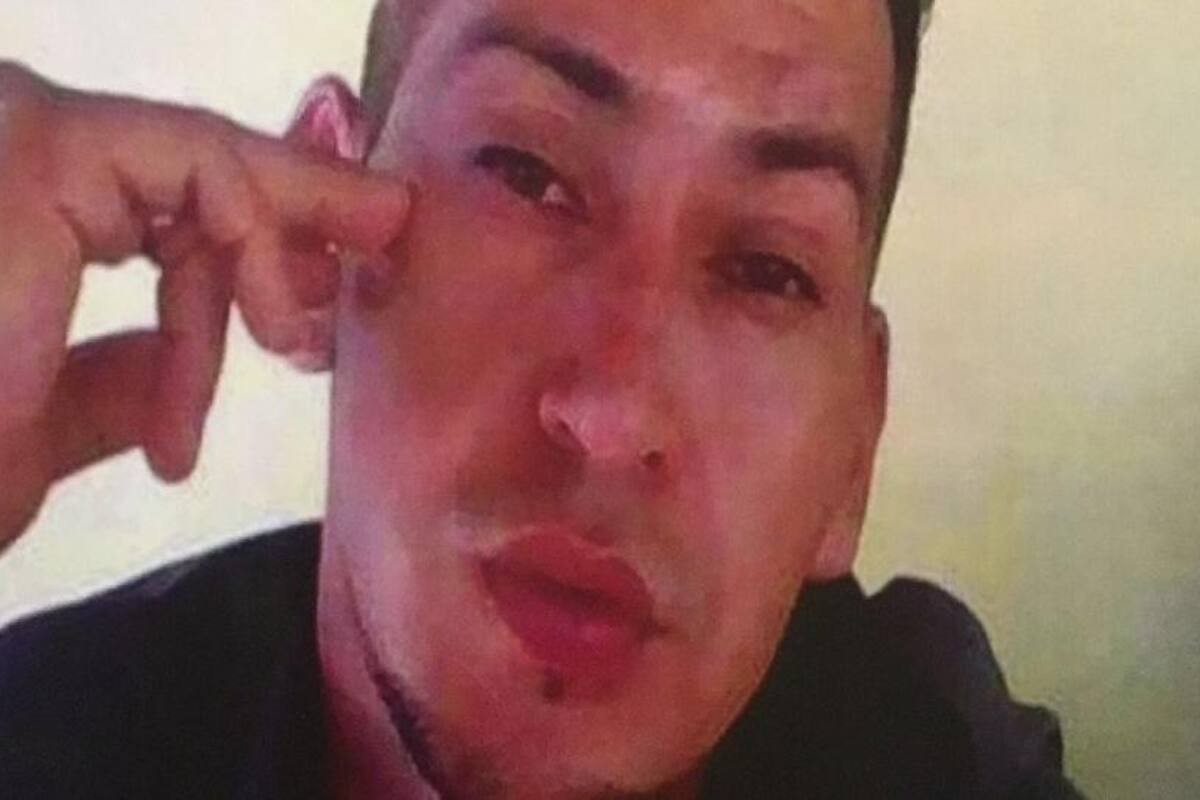 Familiares de Omar Adrián Escarcega Chávez lo buscan