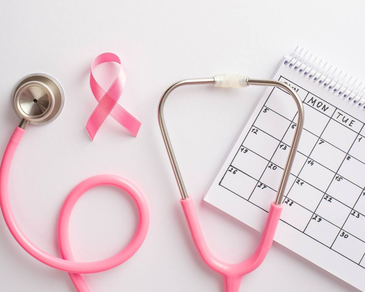 Alicia Fivecoat, de 62 años fue diagnosticada con cáncer de mama.