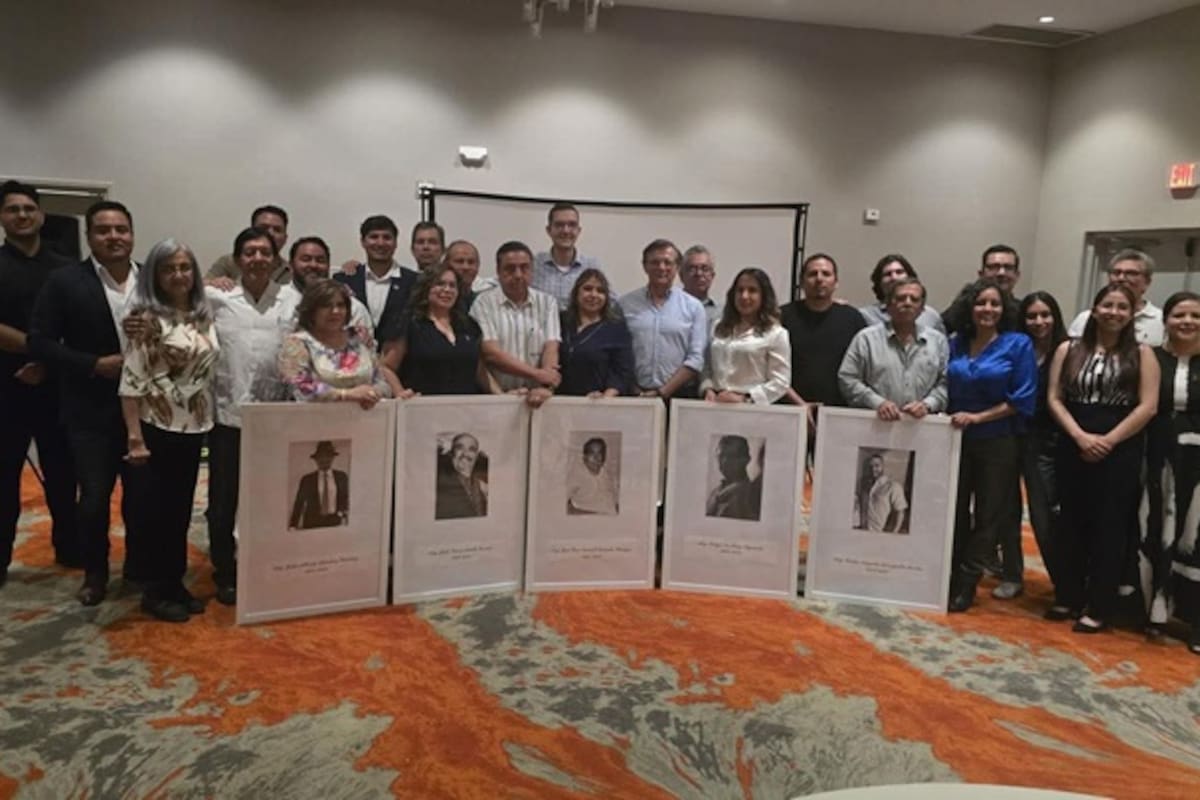 Colegio de Arquitectos de SLRC rinde homenaje a fundadores y expresidentes