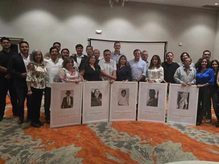 Colegio de Arquitectos de SLRC rinde homenaje a fundadores y expresidentes
