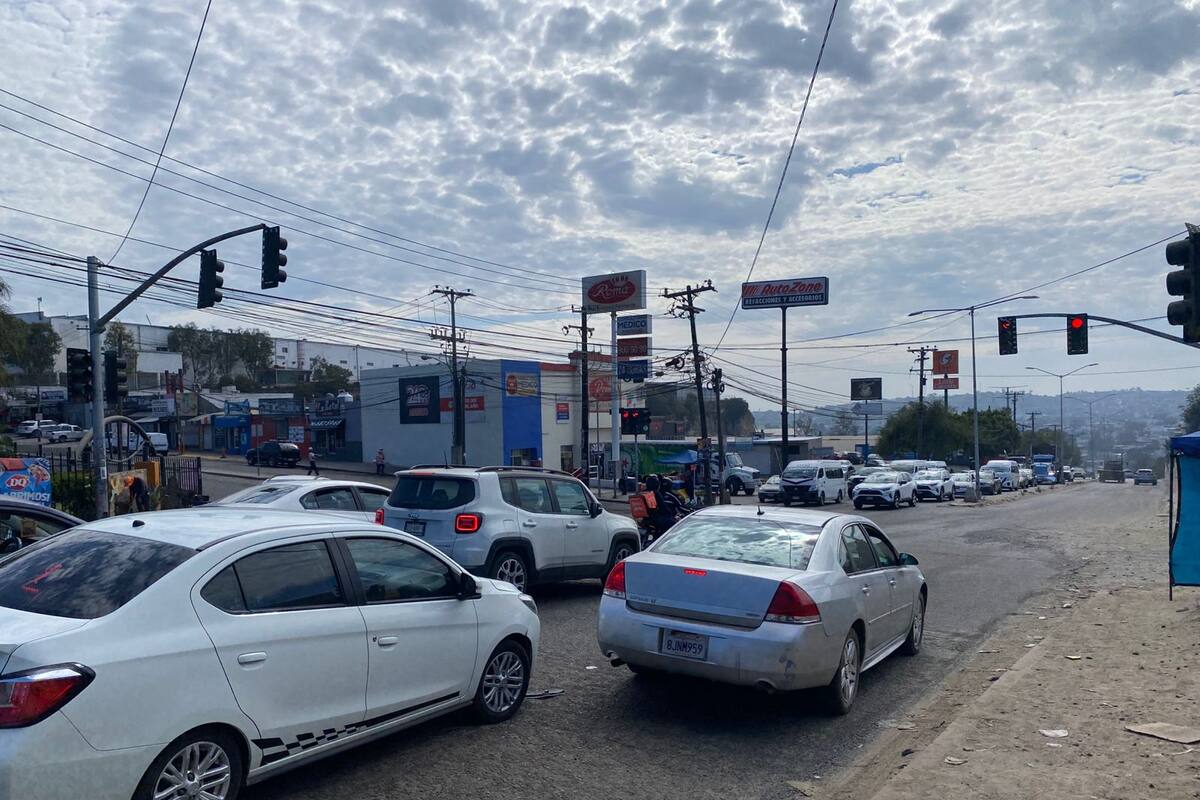 Reportan tiempos excesivos en semáforos