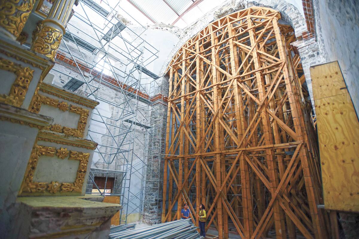 TOTOLAPAN, Mor., septiembre 16 (EL UNIVERSAL).- El Exconvento de San Guillermo, Totolapan, fue apuntalado en 80%. Foto: Agencia EL UNIVERSAL