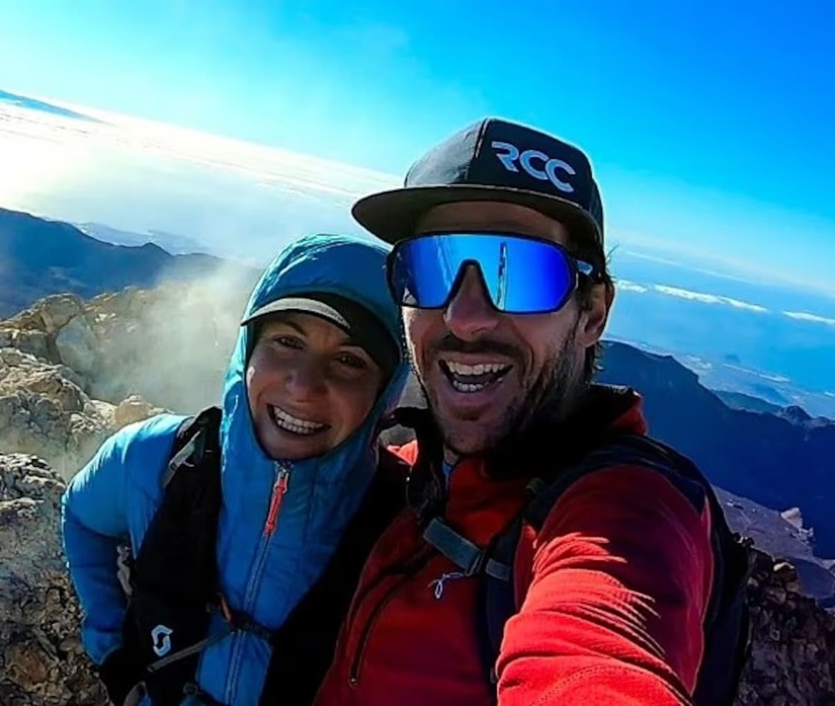 Un alpinista fue condenado por homicidio tras la muerte de su novia durante un ascenso en condiciones extremas en Austria; el fallo señala que la diferencia de experiencia entre ambos lo convertía en el responsable directo de la seguridad en la expedición.