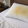 El remedio casero para limpiar almohadas con manchas amarillas que ayuda a eliminar residuos, malos olores y bacterias sin productos costosos