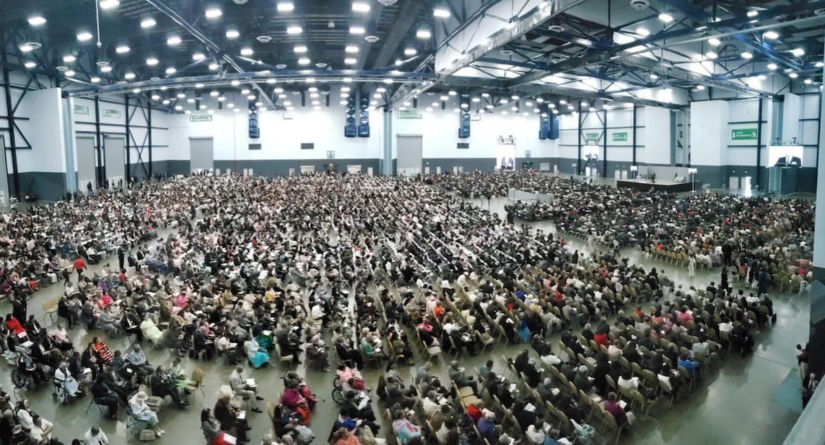 El tribunal consideró que estas opiniones forman parte de un debate legítimo dentro de una sociedad democrática.
