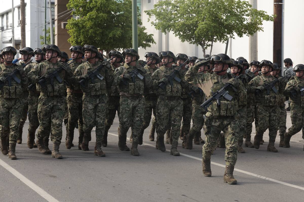 Desfile Cívico-Militar en Hermosillo: Conmemoran el 214 aniversario de la Independencia de México