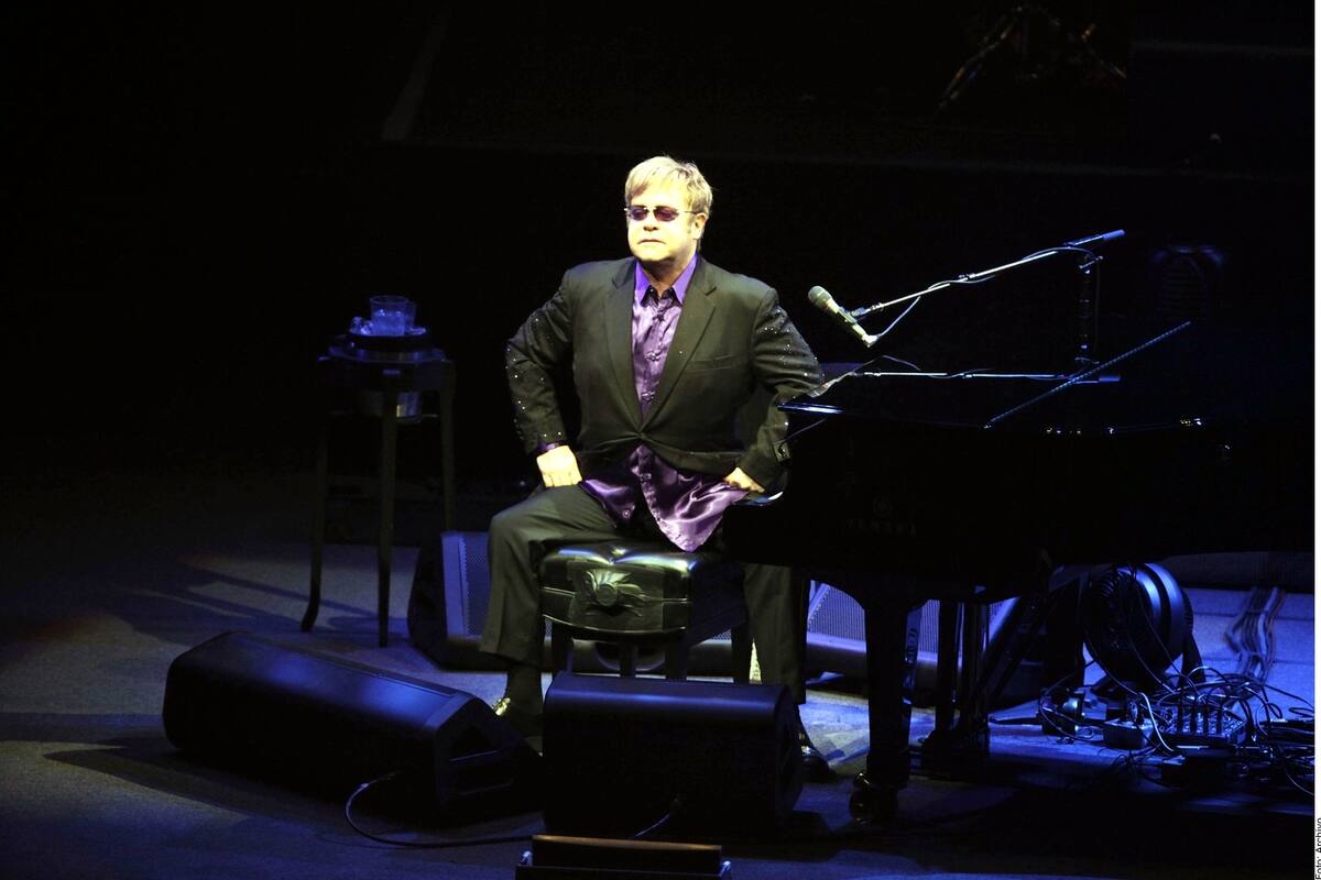 Jackson era una persona perturbadora y padecía una enfermedad mental: Elton John