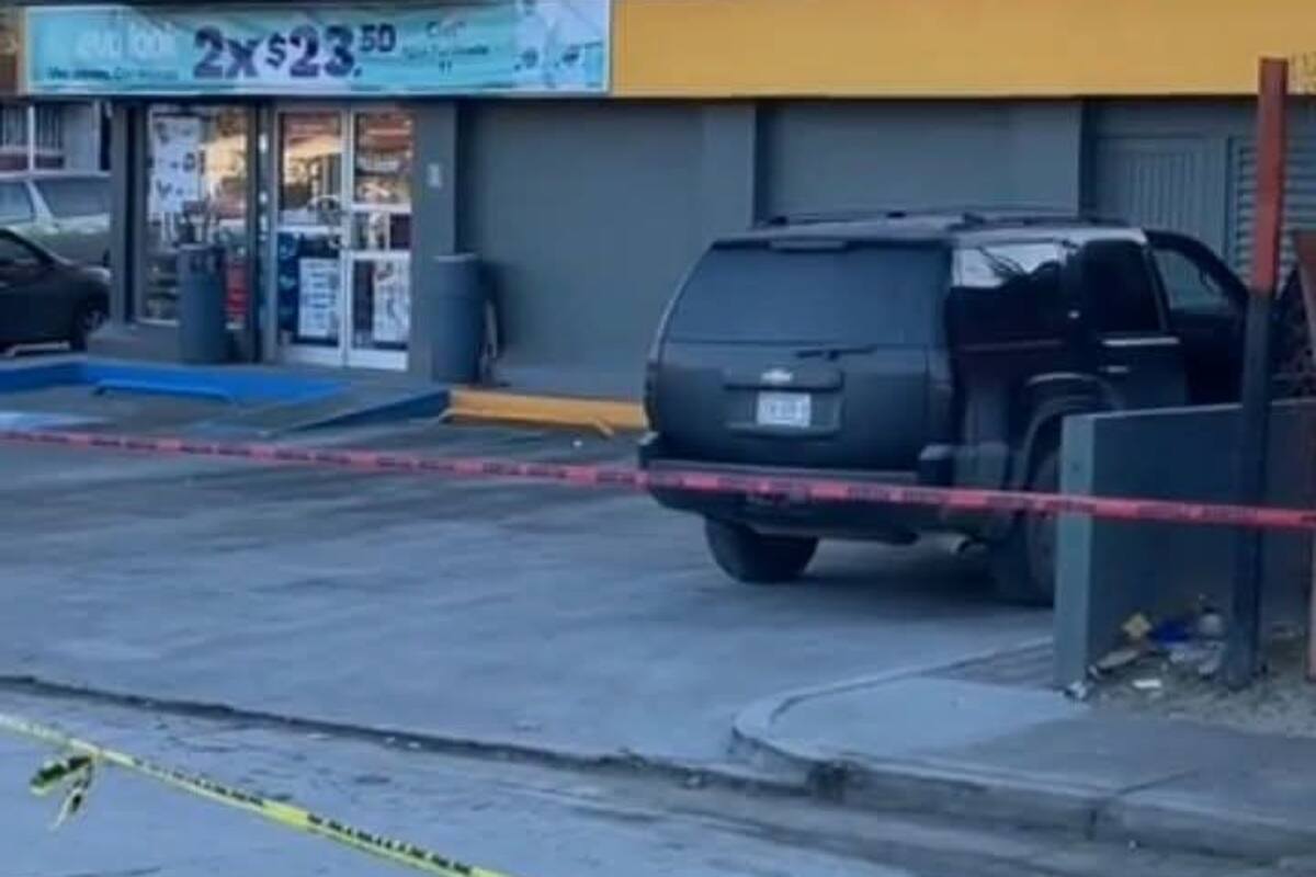 Ejecutan a un hombre afuera de un Oxxo