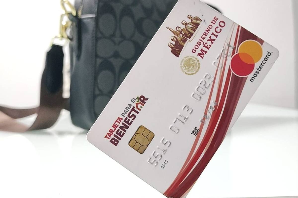 Becas: Cómo retirar dinero de una tarjeta del Bienestar vencida