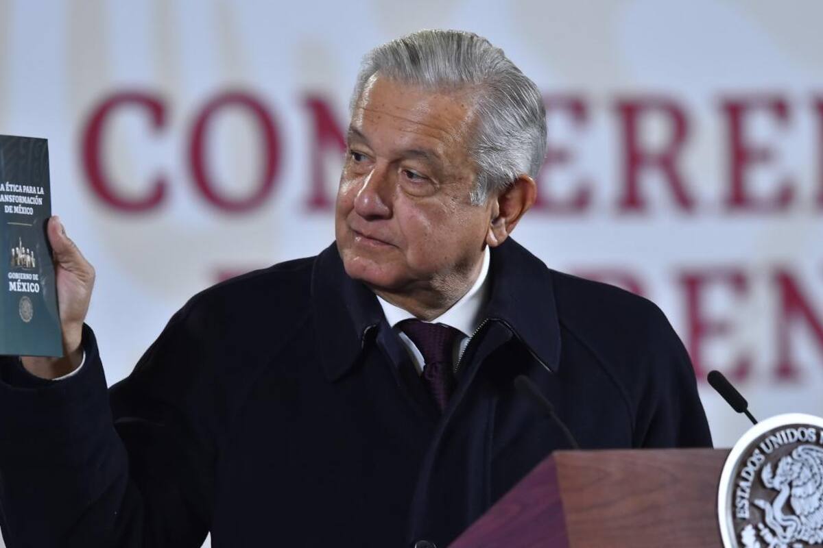 Gobierno federal presenta guía ética que se distribuirá a 8 millones de adultos mayores