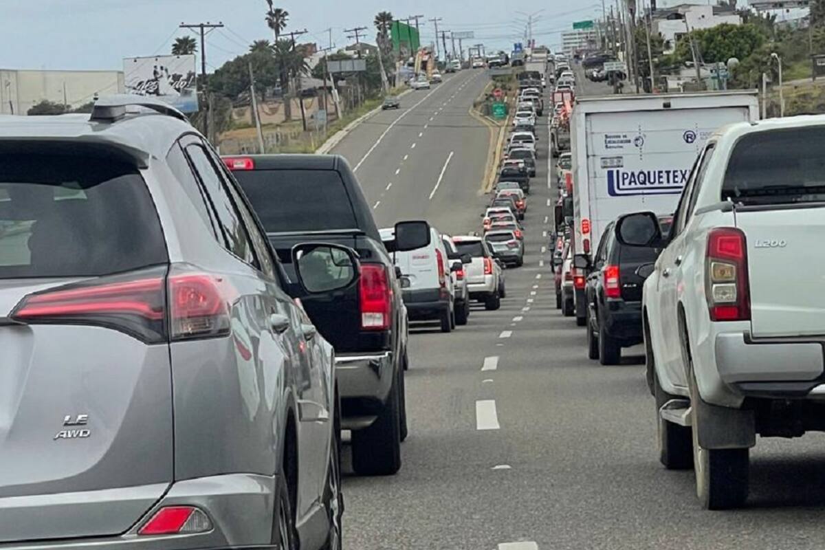 Retén federal causa tráfico lento en bulevar Popotla en Rosarito