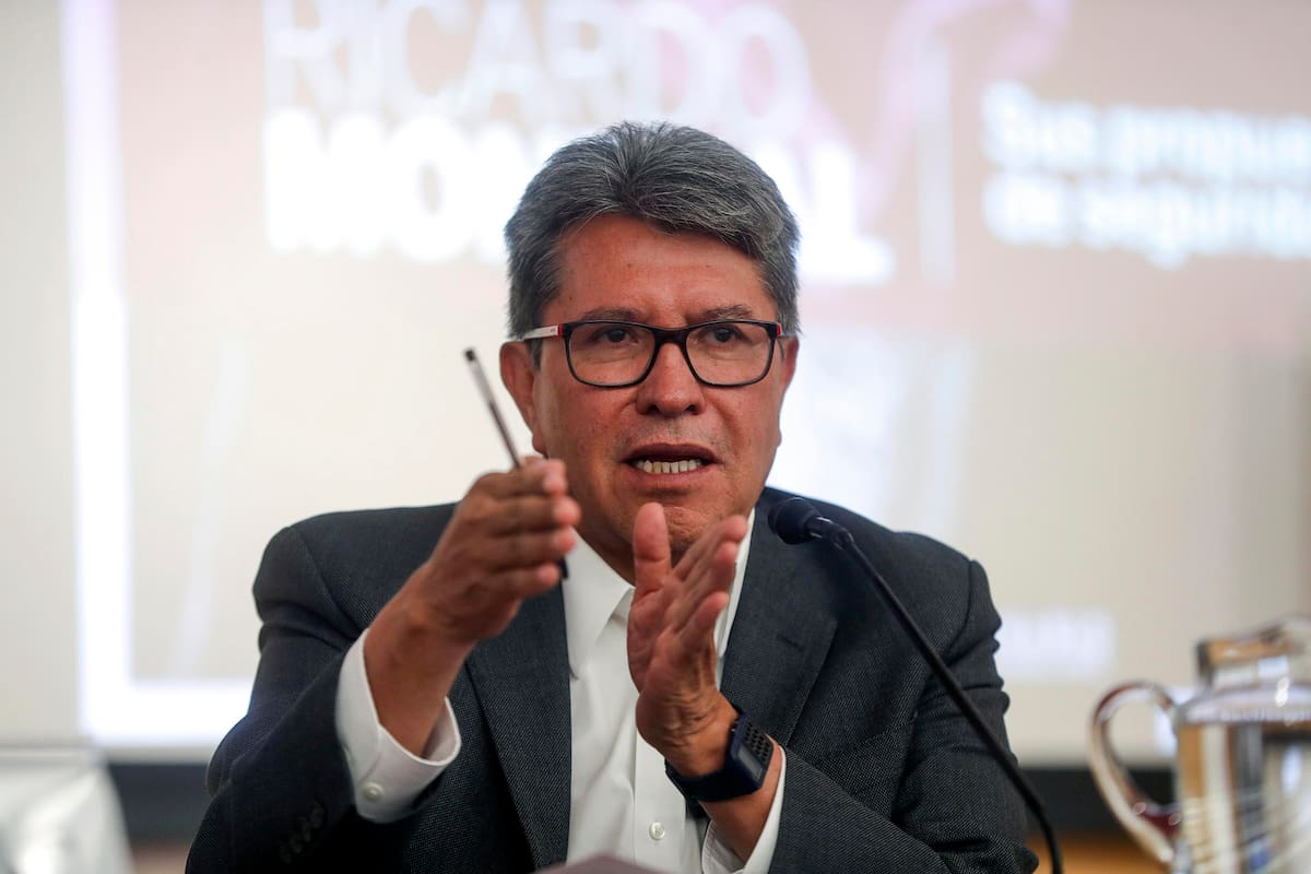 Monreal rechaza represión contra la CNTE y llama al diálogo ante bloqueos