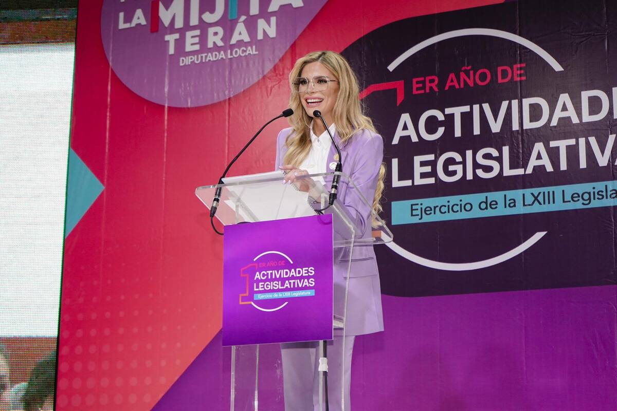 Diputada Paloma Terán rinde su primer informe