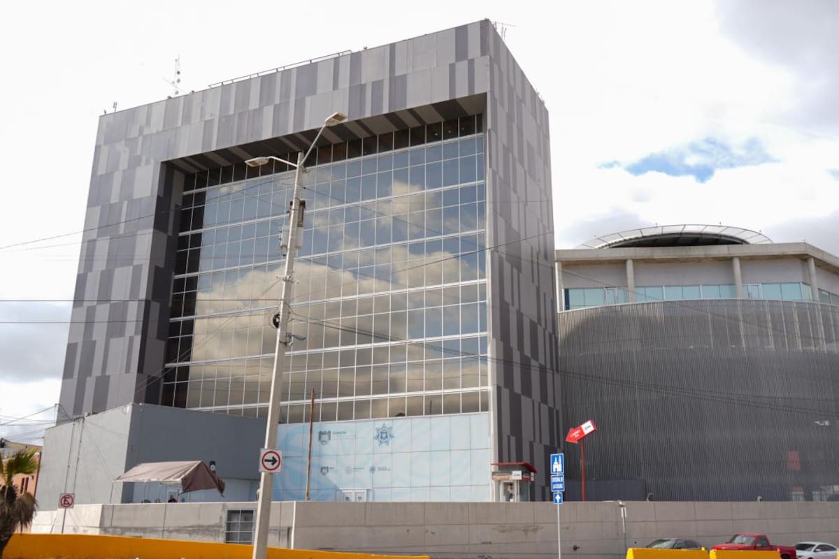 Persona detenida por alterar el orden muere en celdas municipales