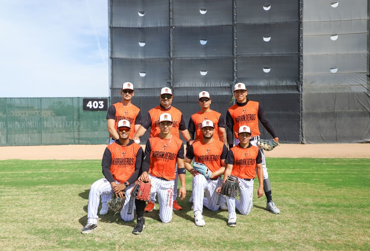 Miembros de los Naranjeros de Hermosillo en el campamento de pretemporada en Tucson, Arizona. (Foto: Cortesía Naranjeros)