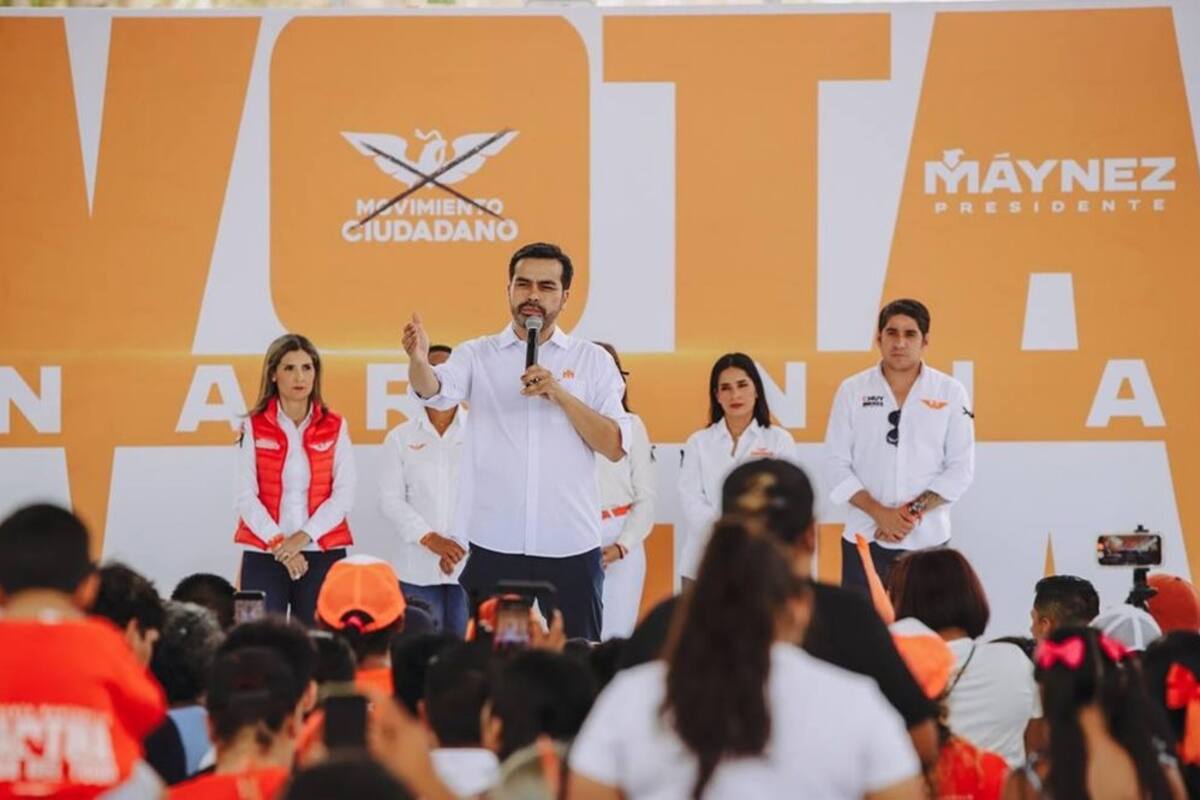 Máynez retoma eventos públicos y denuncia guerra sucia en su contra tras caída de templete